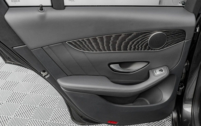 Mercedes-Benz GLC cena 213850 przebieg: 48628, rok produkcji 2021 z Piastów małe 781
